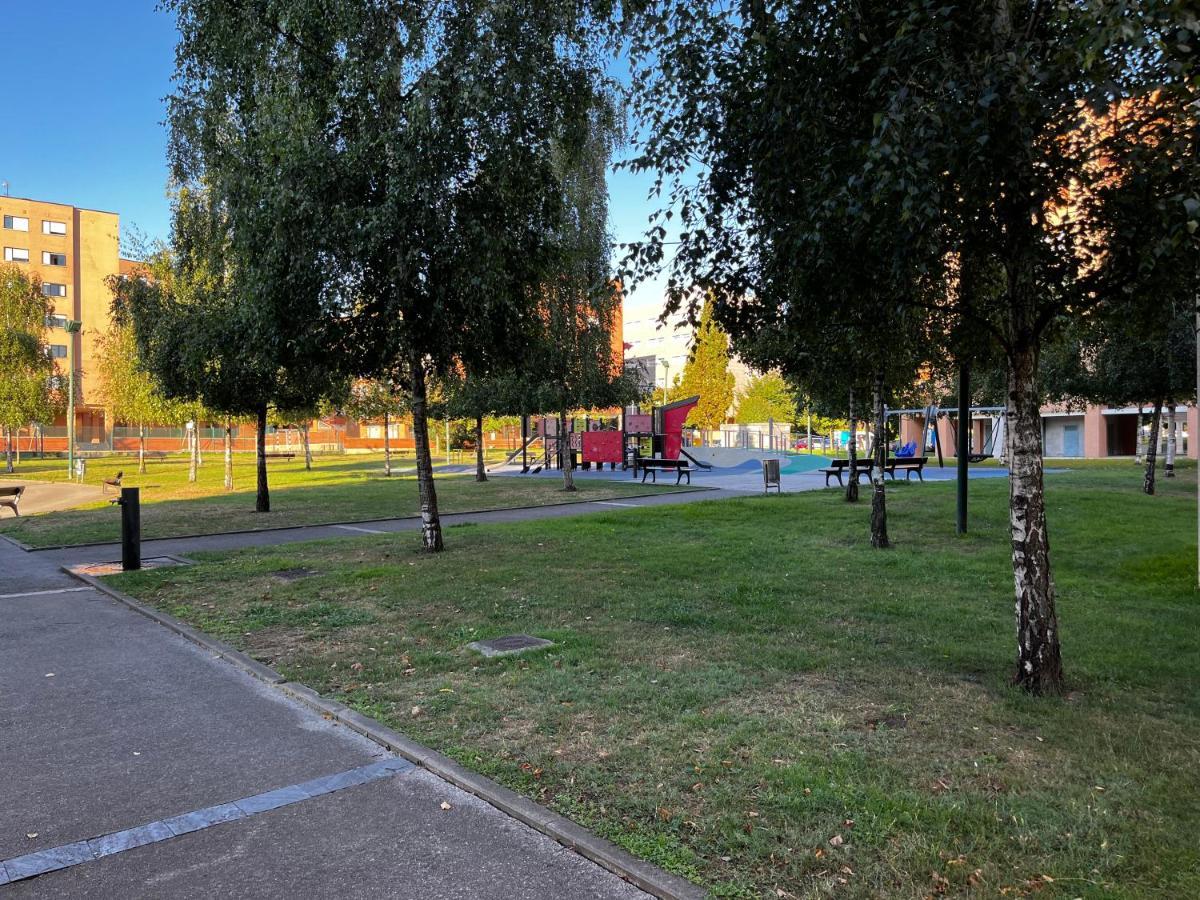 Amplio Apartamento Con Plaza De Parking. Apartment Хихон Екстериор снимка