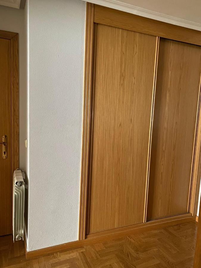 Amplio Apartamento Con Plaza De Parking. Apartment Хихон Екстериор снимка
