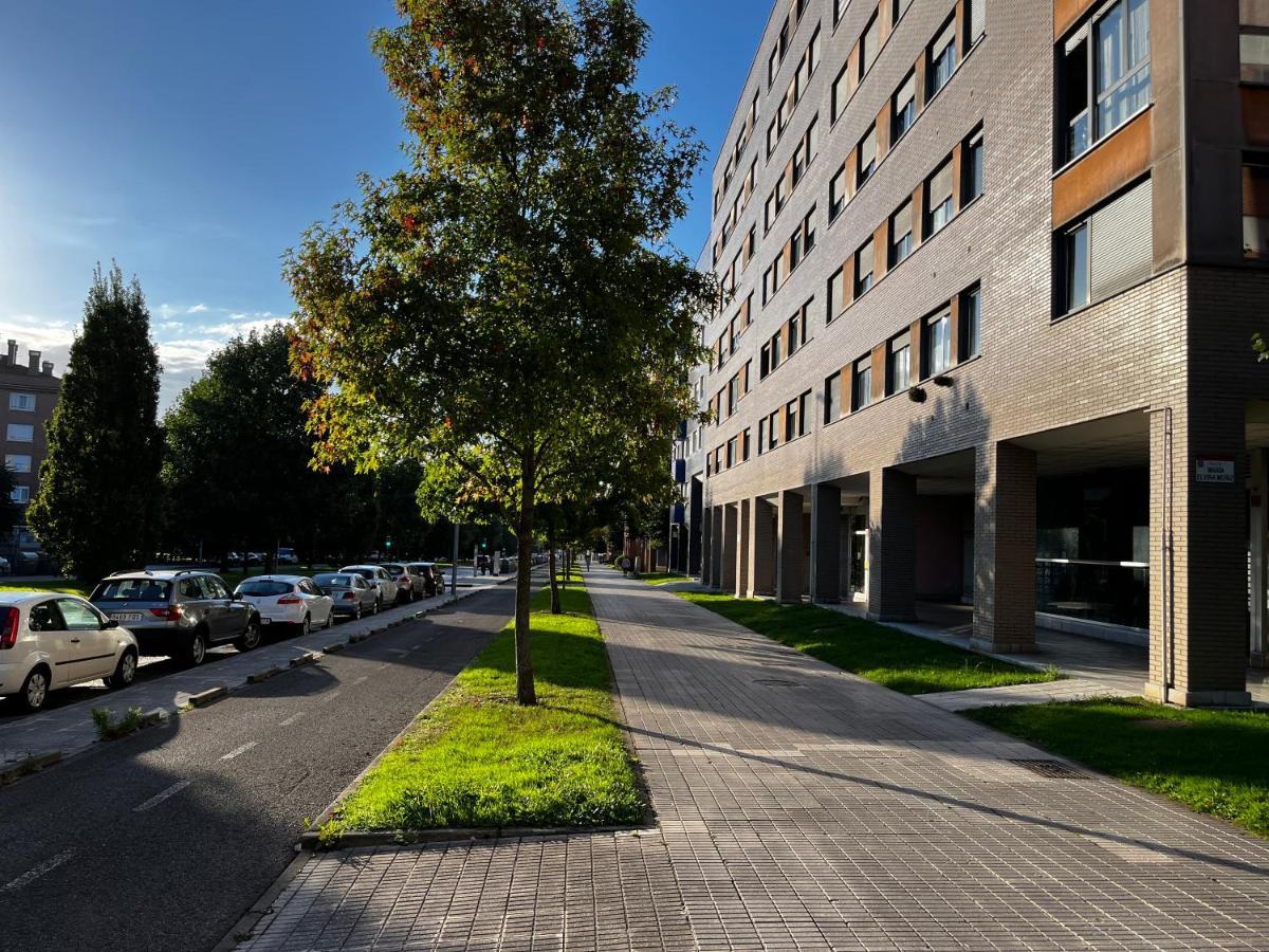 Amplio Apartamento Con Plaza De Parking. Apartment Хихон Екстериор снимка