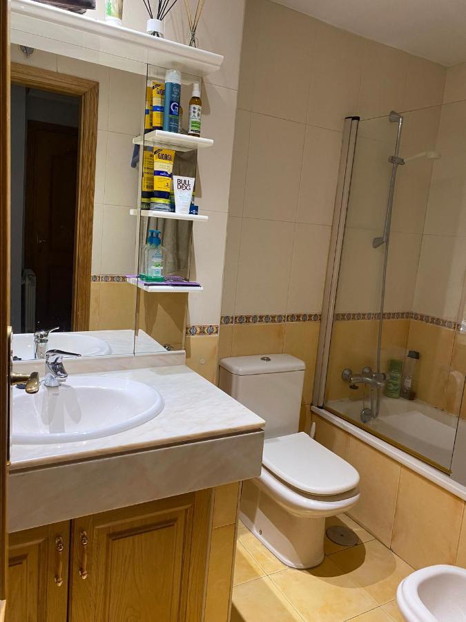 Amplio Apartamento Con Plaza De Parking. Apartment Хихон Екстериор снимка